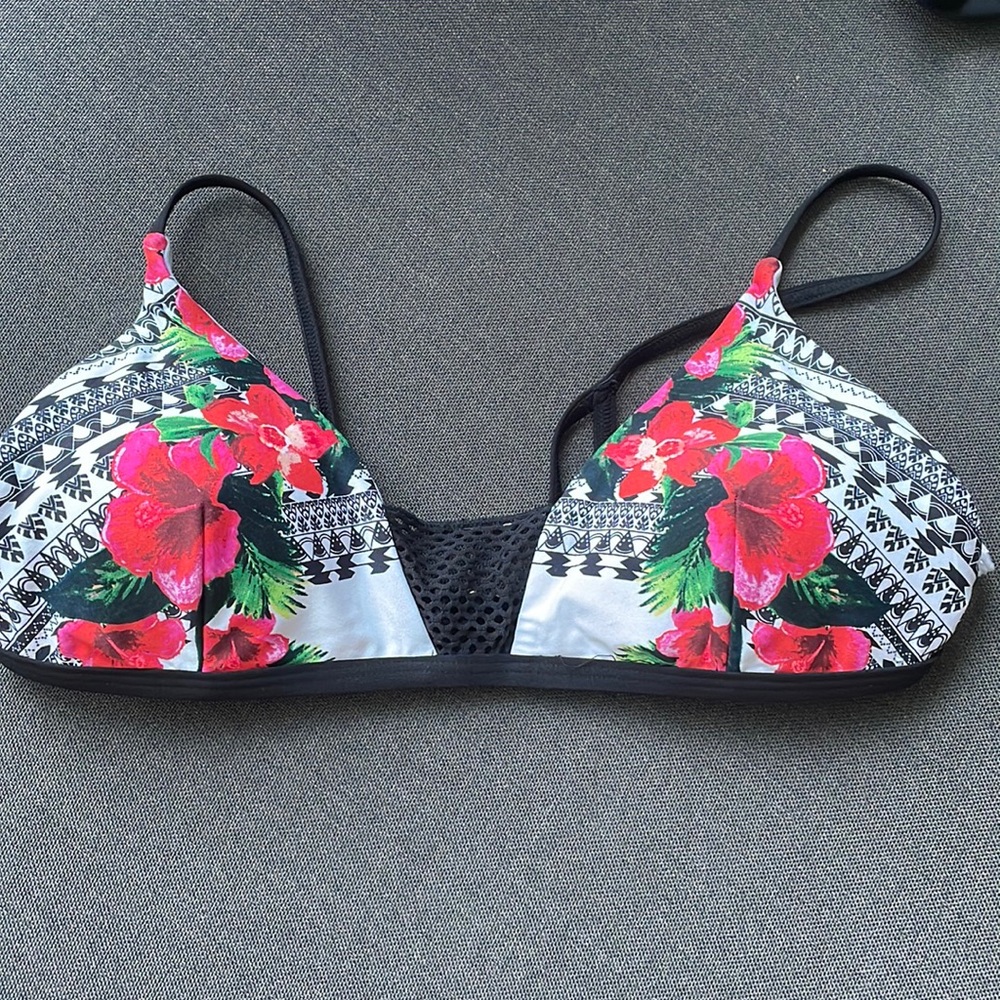 Bikini top
